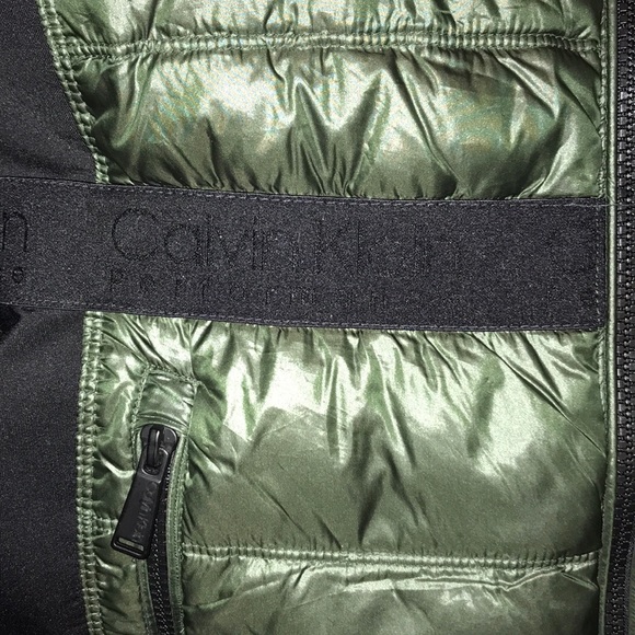 Calvin Klein Performance Jacket - Picture 5 of 6
